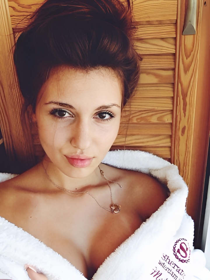 Мария привлекальеная девушка из Кызыла цена от 10000 руб