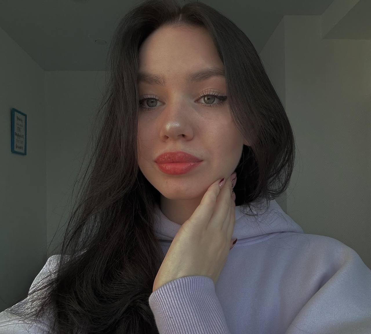 Алиска привлекальеная девушка из Кызыла цена от 7000 руб