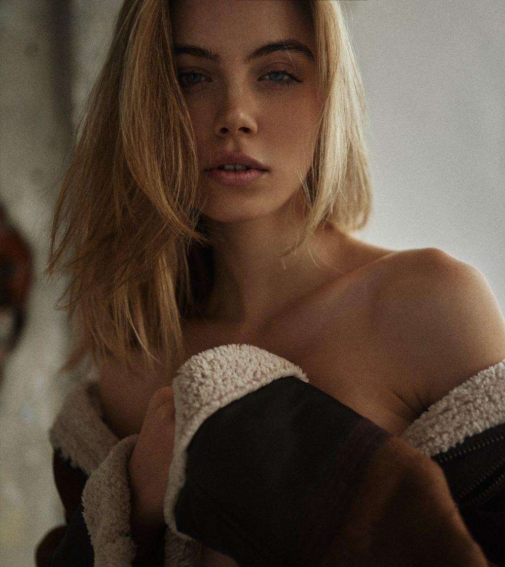 Надюха привлекальеная девушка из Кызыла цена от 10000 руб