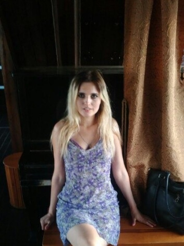 Дося привлекательная девушка из Кызыла цена от 3000 руб